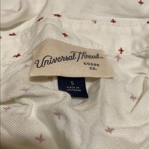 Soft cream colored short sleeve shirt!